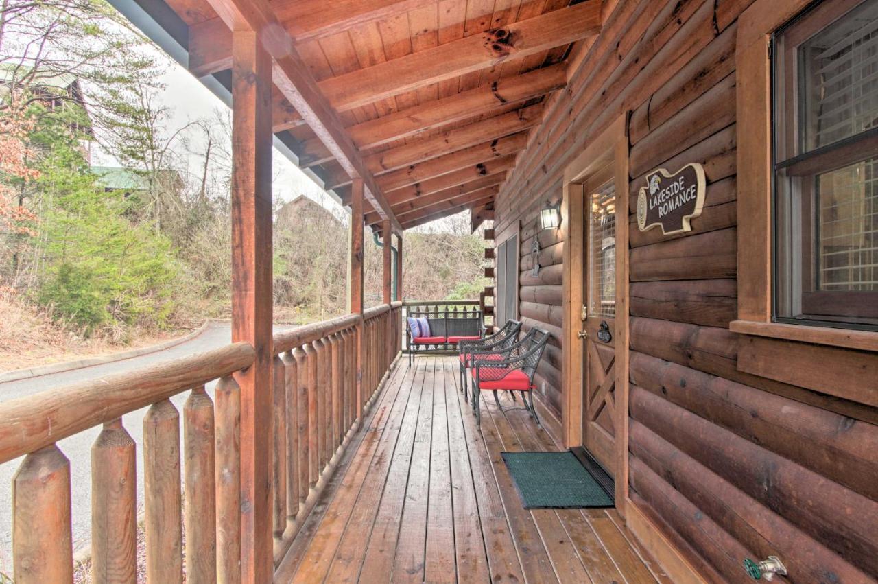 Cabin With Hot Tub About 2 Mi To Island In Pigeon Forge! Eksteriør bilde